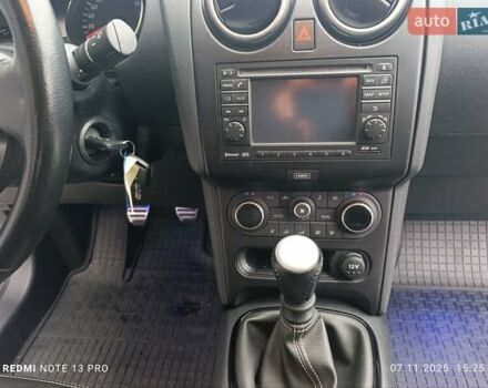 Чорний Ніссан Кашкай, об'ємом двигуна 1.6 л та пробігом 203 тис. км за 12300 $, фото 8 на Automoto.ua