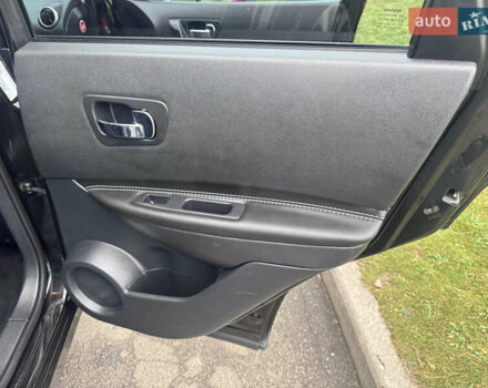 Черный Ниссан Кашкай, объемом двигателя 1.6 л и пробегом 160 тыс. км за 11950 $, фото 40 на Automoto.ua