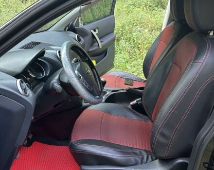 Черный Ниссан Кашкай, объемом двигателя 1.6 л и пробегом 202 тыс. км за 10000 $, фото 4 на Automoto.ua