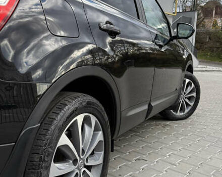 Чорний Ніссан Кашкай, об'ємом двигуна 2 л та пробігом 220 тис. км за 12300 $, фото 4 на Automoto.ua