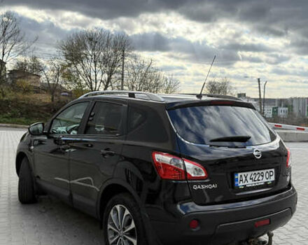 Чорний Ніссан Кашкай, об'ємом двигуна 2 л та пробігом 220 тис. км за 12300 $, фото 6 на Automoto.ua