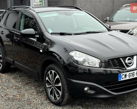 Черный Ниссан Кашкай, объемом двигателя 1.6 л и пробегом 263 тыс. км за 11700 $, фото 2 на Automoto.ua
