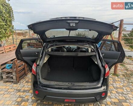 Черный Ниссан Кашкай, объемом двигателя 2 л и пробегом 277 тыс. км за 13000 $, фото 9 на Automoto.ua