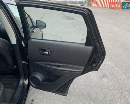 Черный Ниссан Кашкай, объемом двигателя 2 л и пробегом 99 тыс. км за 12200 $, фото 11 на Automoto.ua