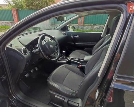 Черный Ниссан Кашкай, объемом двигателя 1.6 л и пробегом 203 тыс. км за 12700 $, фото 17 на Automoto.ua