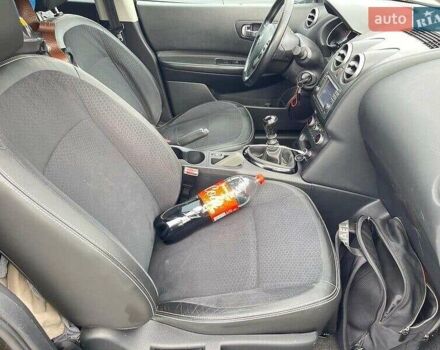 Черный Ниссан Кашкай, объемом двигателя 1.6 л и пробегом 230 тыс. км за 11300 $, фото 14 на Automoto.ua