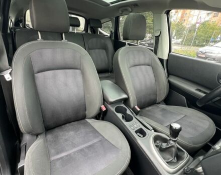 Черный Ниссан Кашкай, объемом двигателя 1.6 л и пробегом 226 тыс. км за 11555 $, фото 12 на Automoto.ua