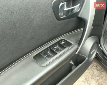 Чорний Ніссан Кашкай, об'ємом двигуна 1.6 л та пробігом 211 тис. км за 12250 $, фото 12 на Automoto.ua