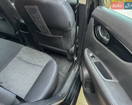 Чорний Ніссан Кашкай, об'ємом двигуна 1.6 л та пробігом 263 тис. км за 13900 $, фото 87 на Automoto.ua
