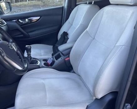 Черный Ниссан Кашкай, объемом двигателя 1.5 л и пробегом 240 тыс. км за 15600 $, фото 17 на Automoto.ua