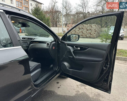 Черный Ниссан Кашкай, объемом двигателя 1.5 л и пробегом 175 тыс. км за 14700 $, фото 23 на Automoto.ua