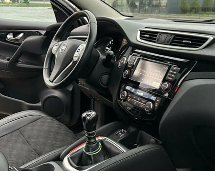 Чорний Ніссан Кашкай, об'ємом двигуна 1.5 л та пробігом 158 тис. км за 15999 $, фото 33 на Automoto.ua