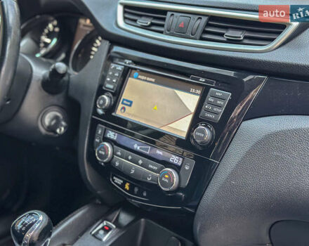 Чорний Ніссан Кашкай, об'ємом двигуна 1.6 л та пробігом 263 тис. км за 13900 $, фото 99 на Automoto.ua