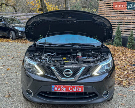Чорний Ніссан Кашкай, об'ємом двигуна 1.6 л та пробігом 263 тис. км за 13900 $, фото 101 на Automoto.ua