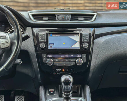 Чорний Ніссан Кашкай, об'ємом двигуна 1.6 л та пробігом 263 тис. км за 13900 $, фото 81 на Automoto.ua