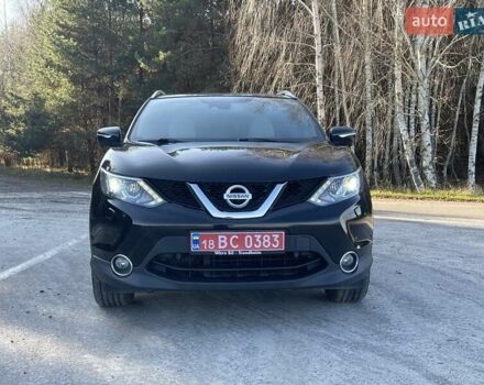 Черный Ниссан Кашкай, объемом двигателя 1.5 л и пробегом 240 тыс. км за 15600 $, фото 2 на Automoto.ua