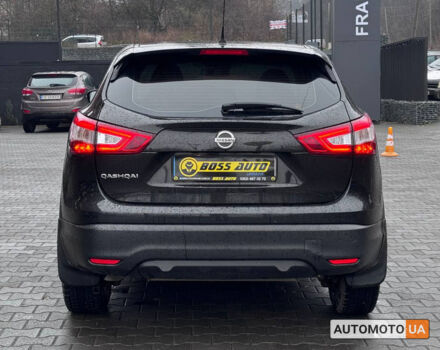 Черный Ниссан Кашкай, объемом двигателя 1.6 л и пробегом 130 тыс. км за 16000 $, фото 4 на Automoto.ua
