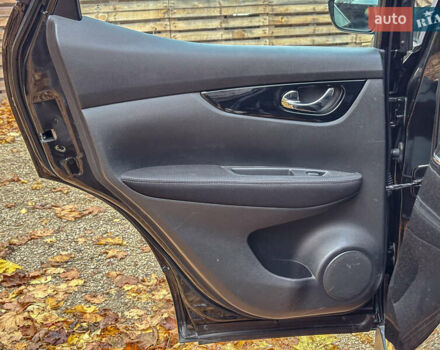 Чорний Ніссан Кашкай, об'ємом двигуна 1.6 л та пробігом 263 тис. км за 13900 $, фото 74 на Automoto.ua