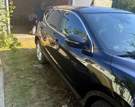 Черный Ниссан Кашкай, объемом двигателя 1.6 л и пробегом 100 тыс. км за 13000 $, фото 2 на Automoto.ua