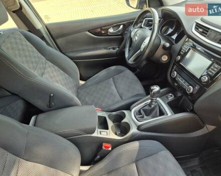 Черный Ниссан Кашкай, объемом двигателя 1.5 л и пробегом 108 тыс. км за 16899 $, фото 27 на Automoto.ua