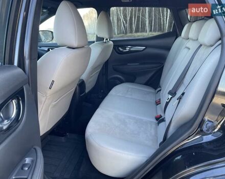 Черный Ниссан Кашкай, объемом двигателя 1.5 л и пробегом 240 тыс. км за 15600 $, фото 21 на Automoto.ua