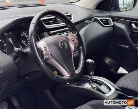 Черный Ниссан Кашкай, объемом двигателя 1.6 л и пробегом 130 тыс. км за 16000 $, фото 7 на Automoto.ua