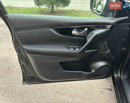 Черный Ниссан Кашкай, объемом двигателя 1.5 л и пробегом 175 тыс. км за 14700 $, фото 10 на Automoto.ua