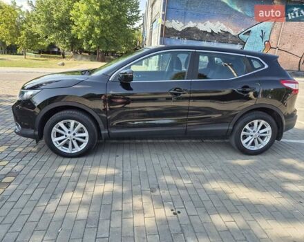 Черный Ниссан Кашкай, объемом двигателя 1.5 л и пробегом 108 тыс. км за 16899 $, фото 5 на Automoto.ua