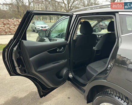 Черный Ниссан Кашкай, объемом двигателя 1.5 л и пробегом 175 тыс. км за 14700 $, фото 29 на Automoto.ua