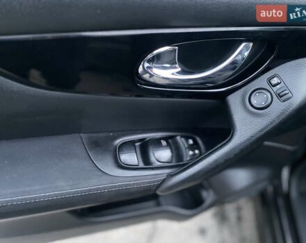 Черный Ниссан Кашкай, объемом двигателя 1.5 л и пробегом 186 тыс. км за 14500 $, фото 14 на Automoto.ua