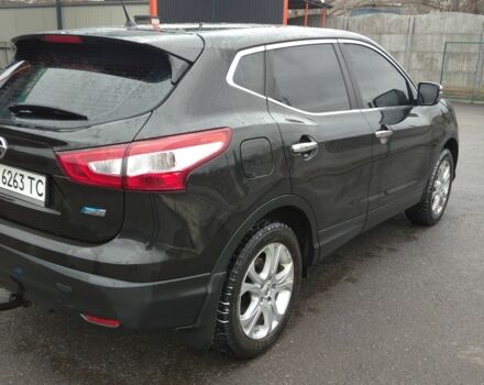 Черный Ниссан Кашкай, объемом двигателя 1.5 л и пробегом 266 тыс. км за 12700 $, фото 5 на Automoto.ua