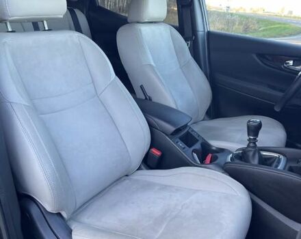 Черный Ниссан Кашкай, объемом двигателя 1.5 л и пробегом 240 тыс. км за 15600 $, фото 24 на Automoto.ua