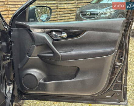 Чорний Ніссан Кашкай, об'ємом двигуна 1.6 л та пробігом 263 тис. км за 13900 $, фото 92 на Automoto.ua