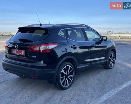 Черный Ниссан Кашкай, объемом двигателя 1.5 л и пробегом 240 тыс. км за 15600 $, фото 5 на Automoto.ua