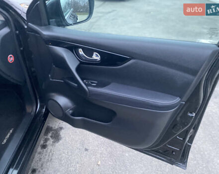 Черный Ниссан Кашкай, объемом двигателя 1.5 л и пробегом 186 тыс. км за 14500 $, фото 24 на Automoto.ua