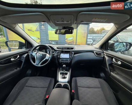 Черный Ниссан Кашкай, объемом двигателя 1.6 л и пробегом 289 тыс. км за 14300 $, фото 4 на Automoto.ua