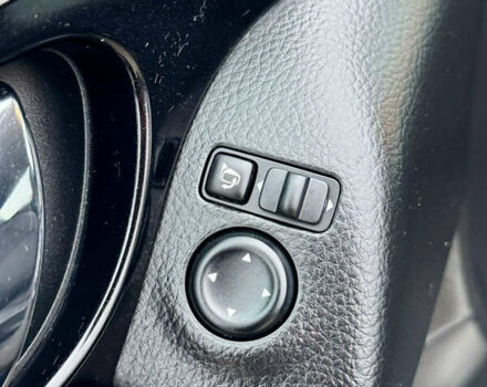 Черный Ниссан Кашкай, объемом двигателя 1.6 л и пробегом 204 тыс. км за 14800 $, фото 28 на Automoto.ua