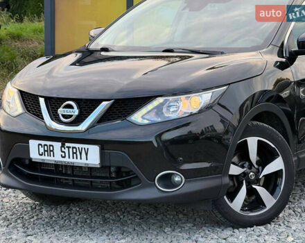Черный Ниссан Кашкай, объемом двигателя 1.6 л и пробегом 289 тыс. км за 14300 $, фото 7 на Automoto.ua