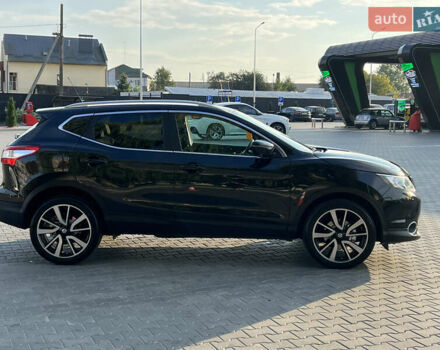 Черный Ниссан Кашкай, объемом двигателя 1.6 л и пробегом 217 тыс. км за 14950 $, фото 4 на Automoto.ua
