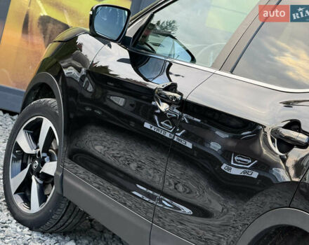 Чорний Ніссан Кашкай, об'ємом двигуна 1.6 л та пробігом 287 тис. км за 14700 $, фото 37 на Automoto.ua
