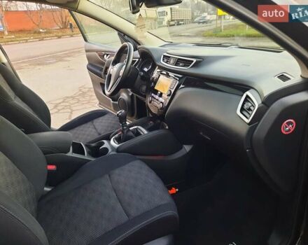 Чорний Ніссан Кашкай, об'ємом двигуна 1.5 л та пробігом 247 тис. км за 15400 $, фото 97 на Automoto.ua