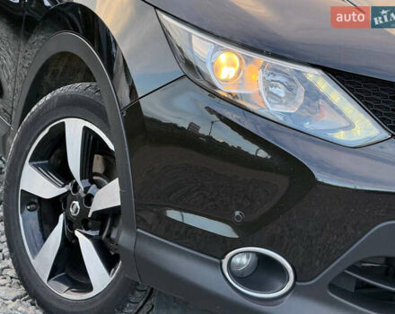 Черный Ниссан Кашкай, объемом двигателя 1.6 л и пробегом 287 тыс. км за 14700 $, фото 21 на Automoto.ua