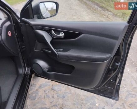 Черный Ниссан Кашкай, объемом двигателя 1.5 л и пробегом 205 тыс. км за 13800 $, фото 26 на Automoto.ua