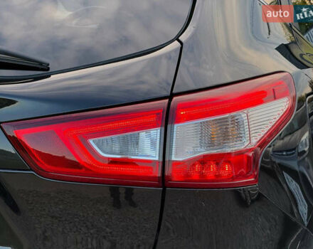 Черный Ниссан Кашкай, объемом двигателя 1.6 л и пробегом 289 тыс. км за 14300 $, фото 31 на Automoto.ua