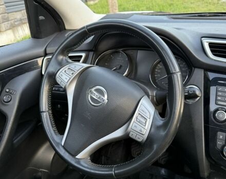 Черный Ниссан Кашкай, объемом двигателя 1.6 л и пробегом 157 тыс. км за 6900 $, фото 16 на Automoto.ua