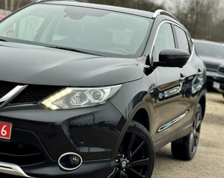 Черный Ниссан Кашкай, объемом двигателя 1.6 л и пробегом 204 тыс. км за 14800 $, фото 4 на Automoto.ua