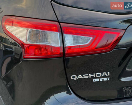 Черный Ниссан Кашкай, объемом двигателя 1.6 л и пробегом 287 тыс. км за 14700 $, фото 26 на Automoto.ua