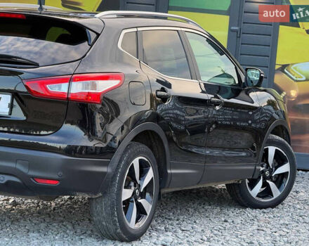 Черный Ниссан Кашкай, объемом двигателя 1.6 л и пробегом 289 тыс. км за 14300 $, фото 30 на Automoto.ua