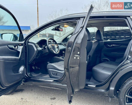 Черный Ниссан Кашкай, объемом двигателя 1.6 л и пробегом 204 тыс. км за 14800 $, фото 48 на Automoto.ua