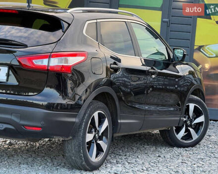 Черный Ниссан Кашкай, объемом двигателя 1.6 л и пробегом 287 тыс. км за 14700 $, фото 31 на Automoto.ua